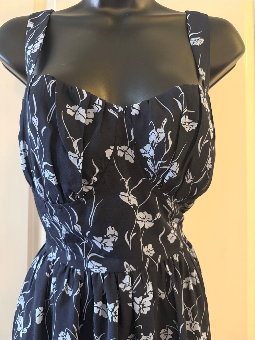 NWT Rihoas Navy Blue Floral Sweetheart Neck Mini Skater Dress Size Medium - Picture 8 of 11